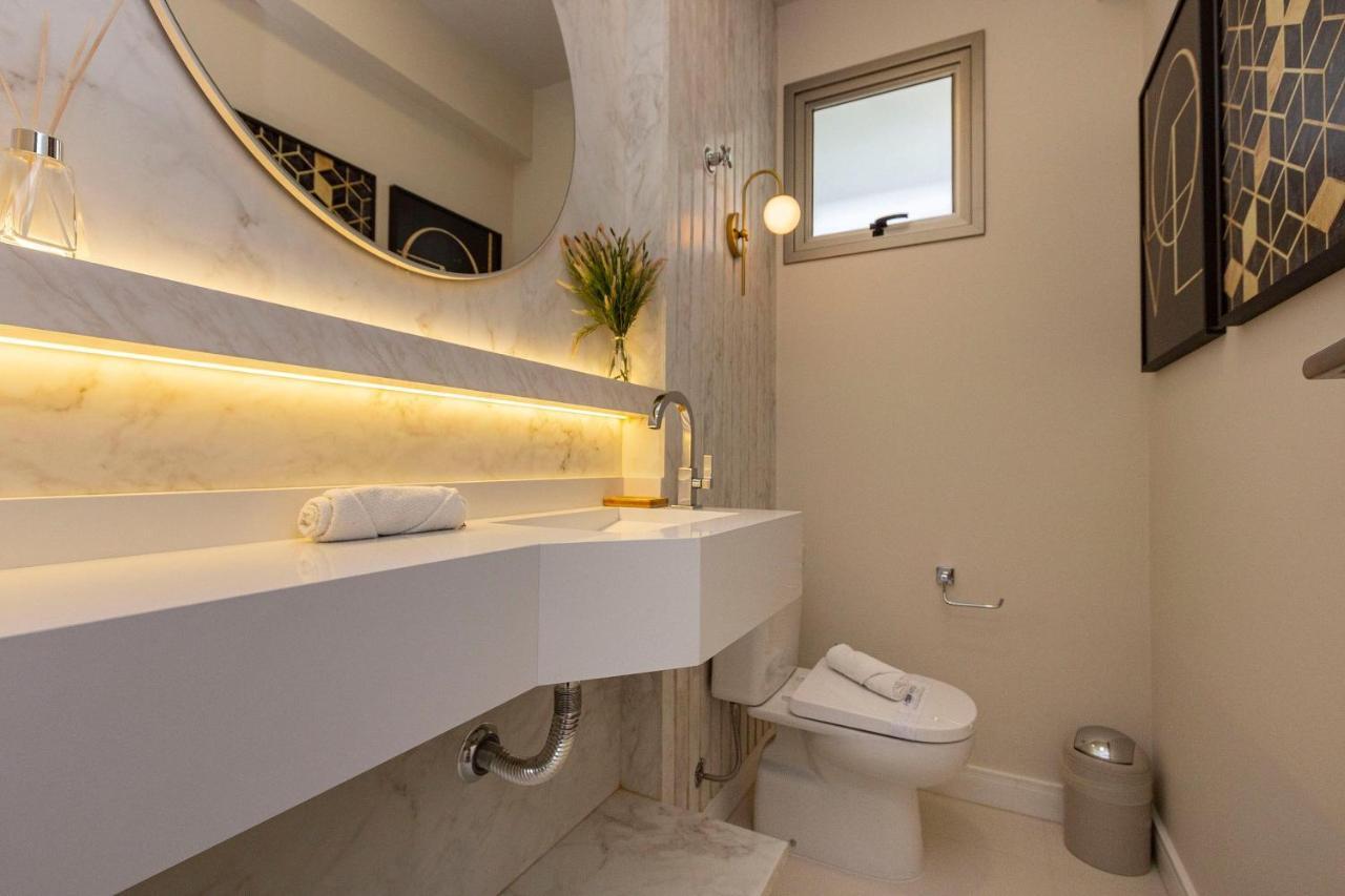 Punta Blu 101-9 - Apartamento De Alto Padrao Em Condominio Exclusivo, Quadra Poliesportiva - Piscina - Portaria 24H. Bombinhas Eksteriør billede