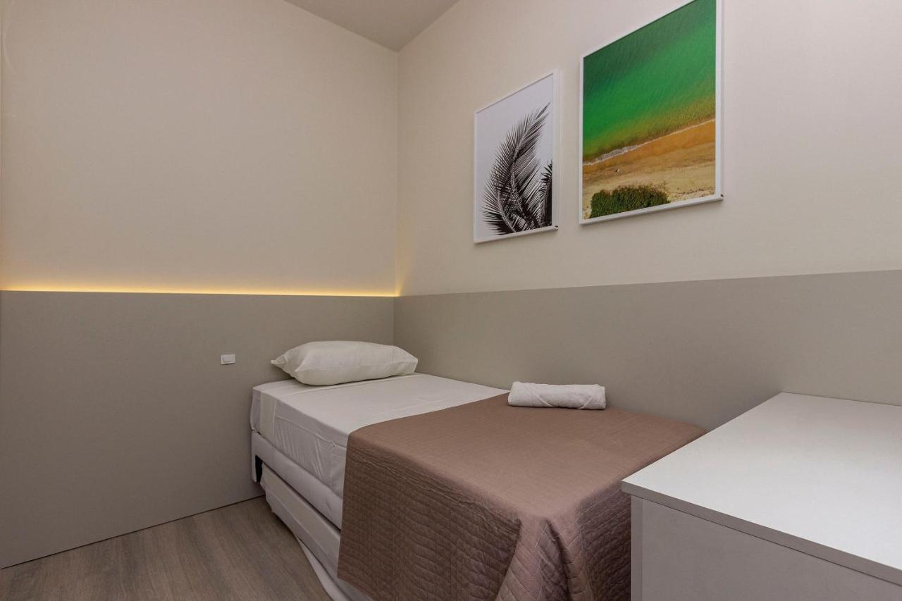 Punta Blu 101-9 - Apartamento De Alto Padrao Em Condominio Exclusivo, Quadra Poliesportiva - Piscina - Portaria 24H. Bombinhas Eksteriør billede